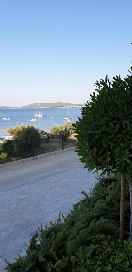 Sea View *