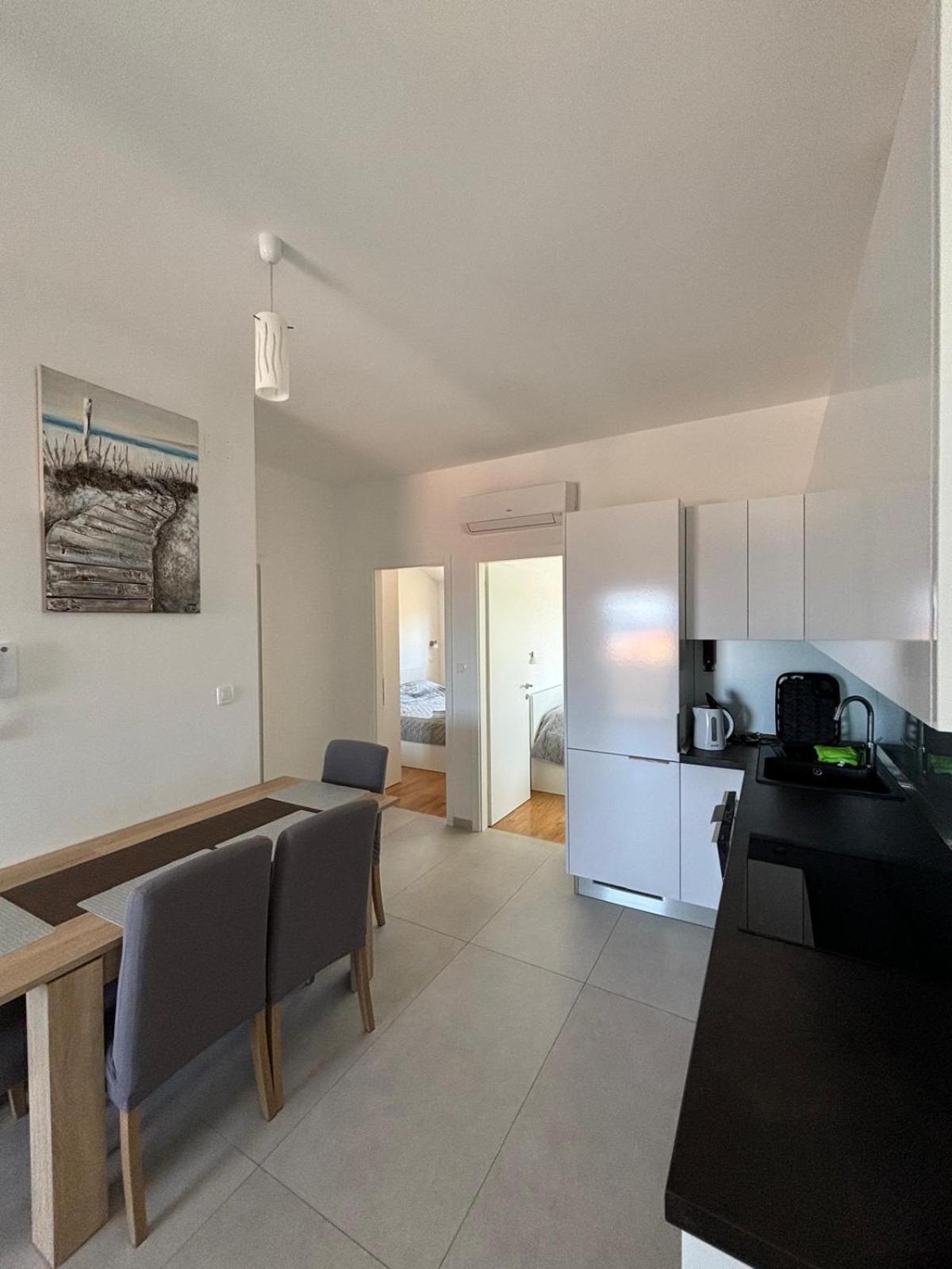 Apartment Sea View Zaboric