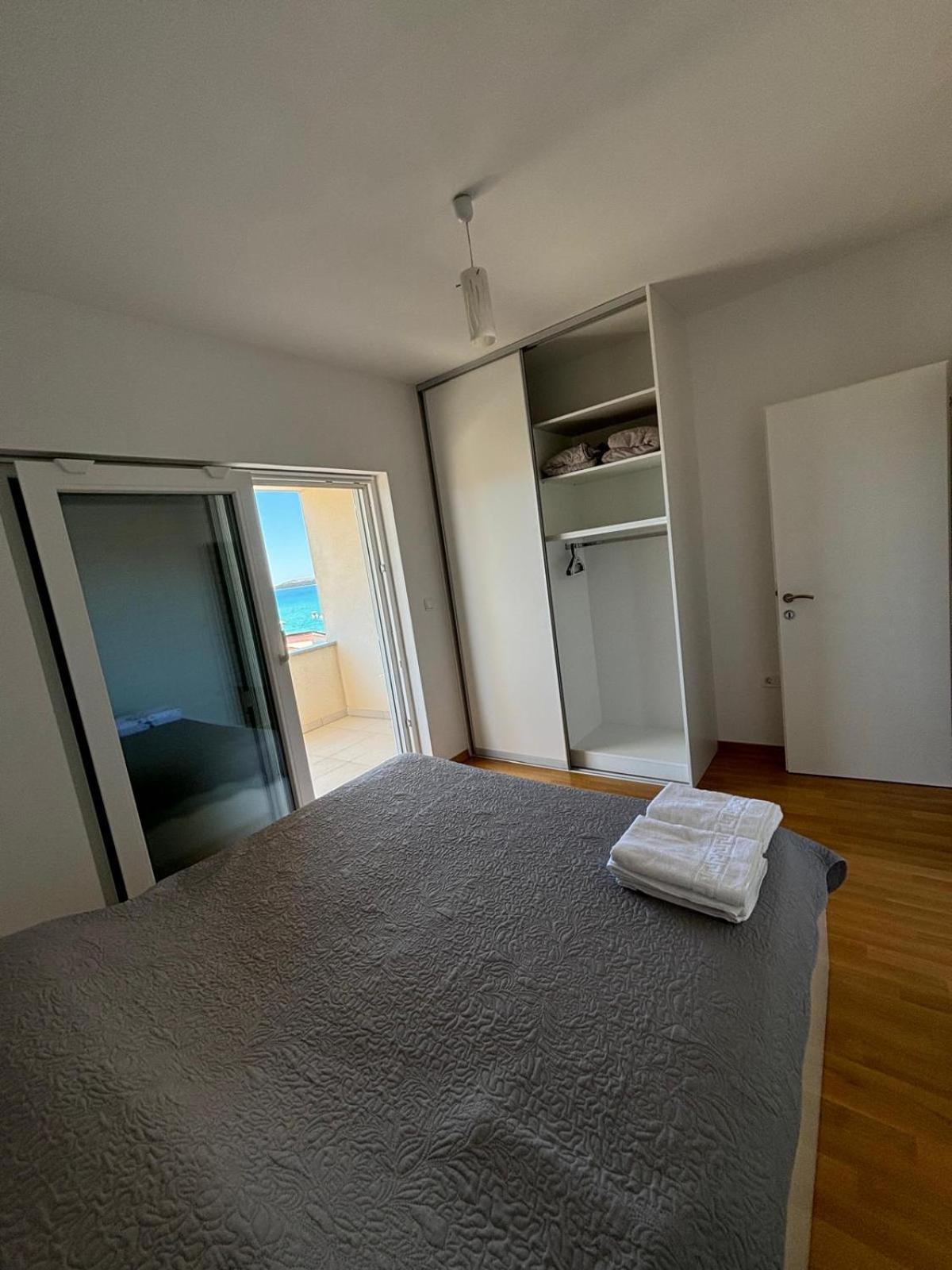 Apartment Sea View *